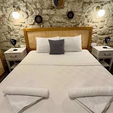 호텔 The Comelly Alacati 3*