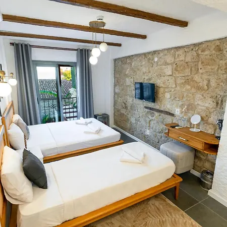 The Comelly Alacati 3*