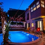 Hotel The Comelly Alaçatı