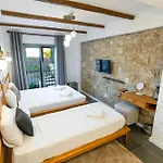 The Comelly Alaçatı 3*