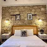 The Comelly Alaçatı Çeşme